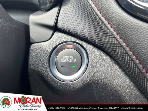 Certified 2024 Chevrolet Equinox RS FWD image 24
