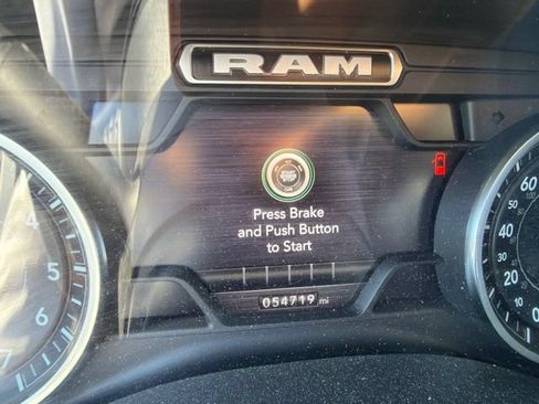 Used 2022 RAM 1500 Big Horn AWD/4WD image 14