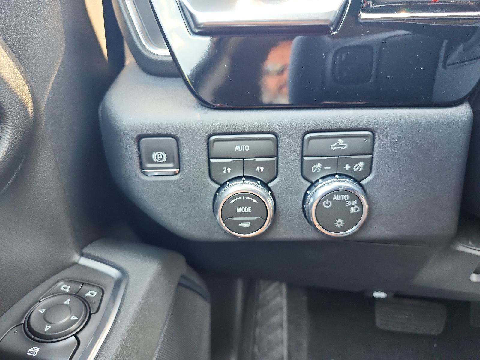 New 2026 GMC Sierra 1500 SLE AWD/4WD image 18