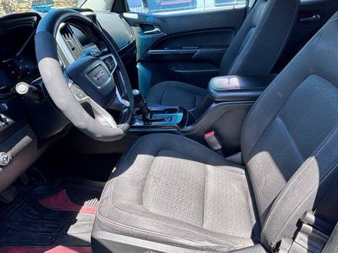 Used 2018 GMC Canyon SLE w/ SLE Convenience Package RWD image 8