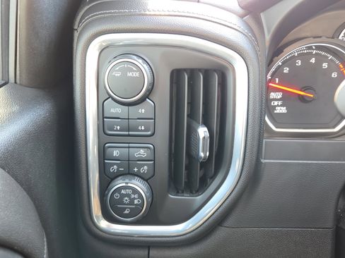 Used 2021 Chevrolet Silverado 1500 LT Trail Boss w/ Convenience Package II image 25