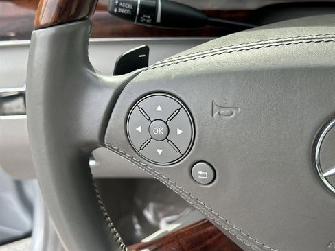 Used 2010 Mercedes-Benz S 550 image 24