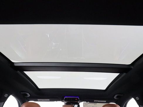 Used 2026 Mercedes-Benz GLC 300 4MATIC image 2