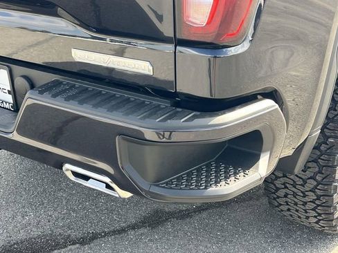 New 2026 GMC Sierra 1500 Elevation image 31