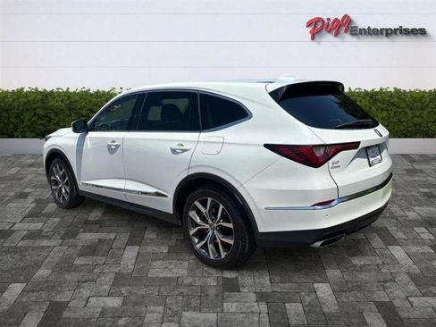 Used 2022 Acura MDX FWD w/ Technology Package image 2