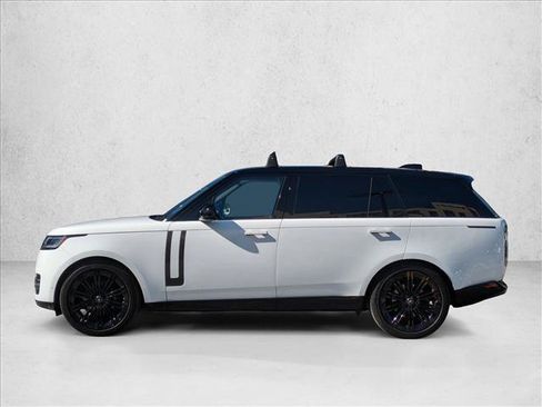 Used 2025 Land Rover Range Rover Long Wheelbase SE AWD/4WD image 9