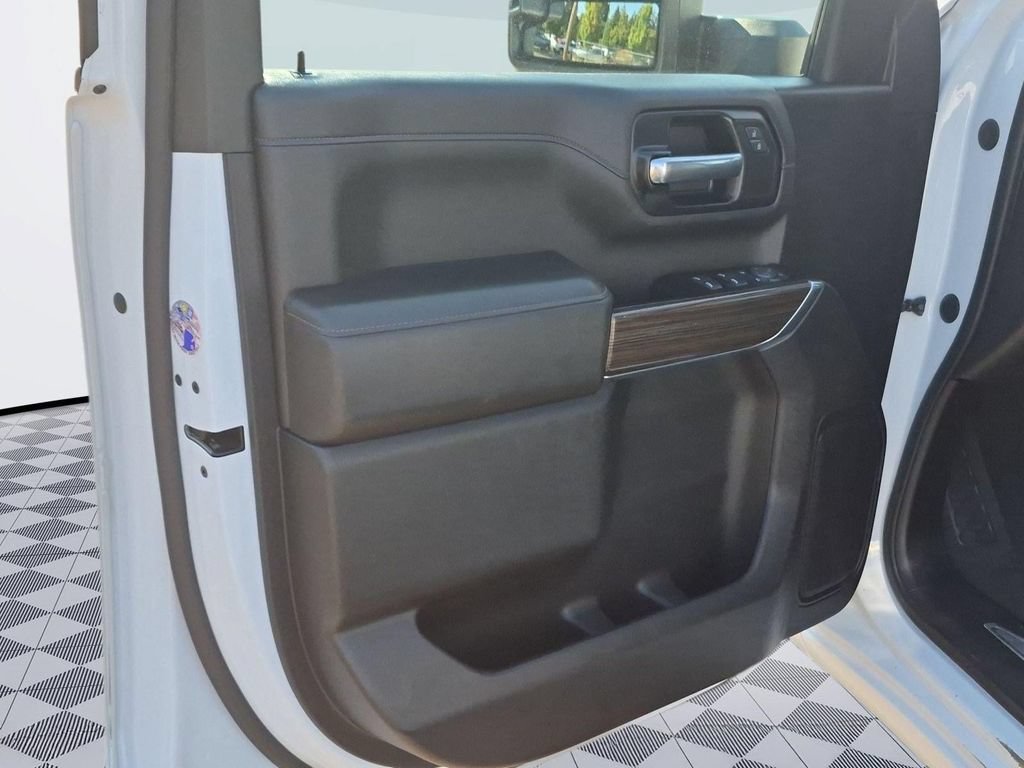 Used 2022 Chevrolet Silverado 2500 LT w/ Fleet Comfort Package AWD/4WD image 10