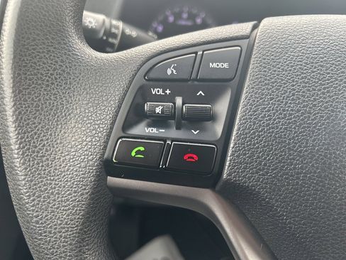 Used 2018 Hyundai Tucson SE w/ Cargo Package image 32