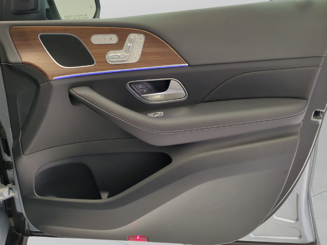 Certified 2025 Mercedes-Benz GLE 350 4MATIC image 18