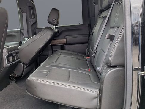 Used 2020 Chevrolet Silverado 2500 High Country w/ Technology Package image 14