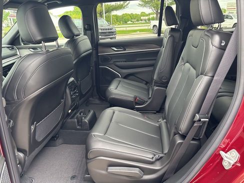 New 2026 Jeep Grand Cherokee L Limited AWD/4WD image 43