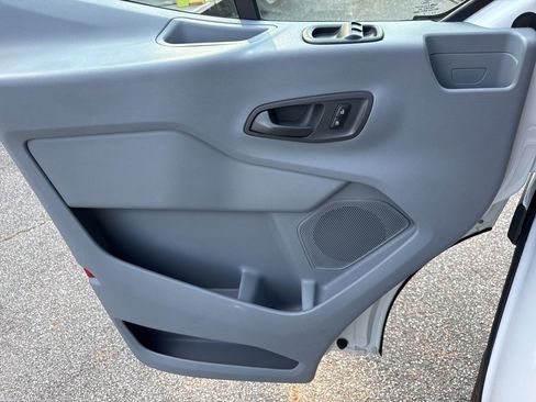 Used 2016 Ford Transit 350 XLT image 21