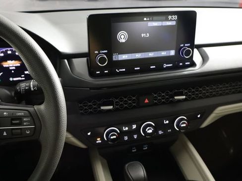 Used 2023 Honda Accord EX image 19
