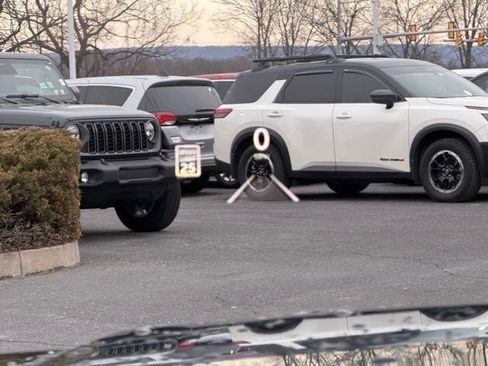 Used 2024 Jeep Grand Cherokee Summit w/ Adv Protech Group IV image 18