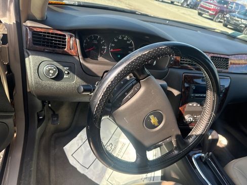 Used 2012 Chevrolet Impala LTZ image 19
