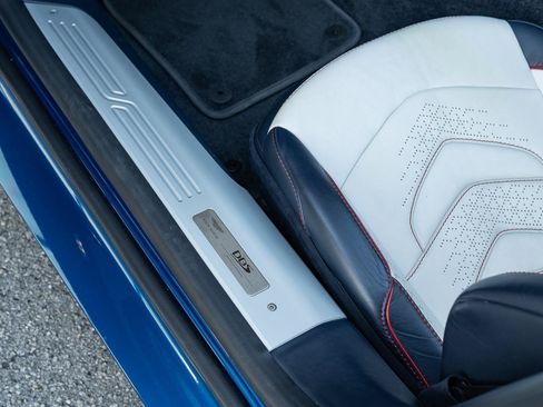 Used 2022 Aston Martin DBS Superleggera Volante RWD image 25