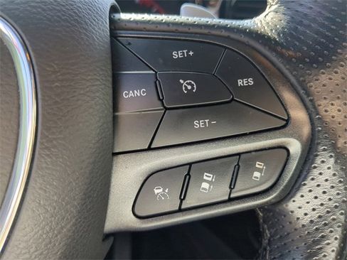 Used 2024 Dodge Durango GT image 33