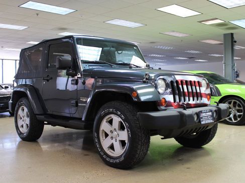 Used 2007 Jeep Wrangler Sahara w/ PWR Convenience Group AWD/4WD image 3