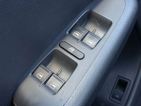 Used 2012 Volkswagen Jetta SE image 23