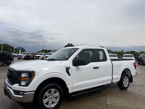 Used 2023 Ford F150 XL w/ XL Chrome Appearance Package RWD image 3