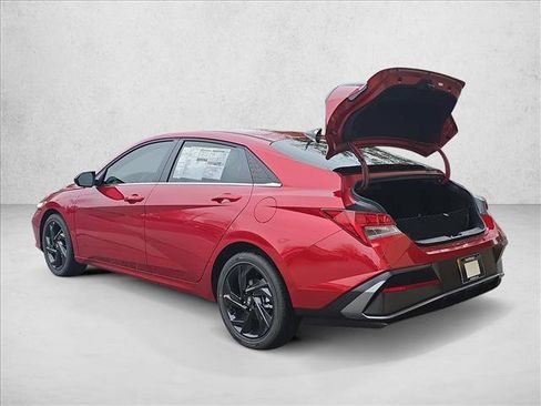 New 2026 Hyundai Elantra SEL Sport Premium image 3