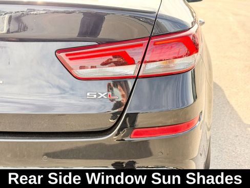 Used 2019 Kia Optima SX image 11