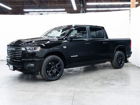 New 2026 RAM 1500 Laramie AWD/4WD image 3