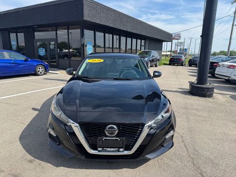 Used 2020 Nissan Altima 2.5 S FWD image 2