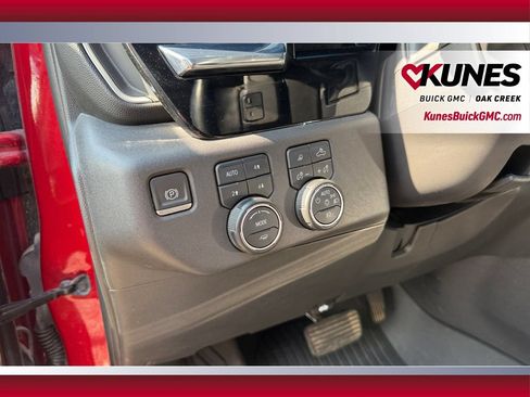 Used 2023 Chevrolet Silverado 1500 LT Trail Boss w/ LT Trail Boss Premium Package AWD/4WD image 19