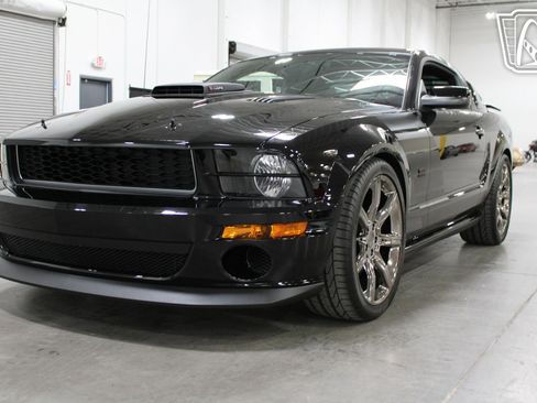 Used 2009 Ford Mustang GT image 19