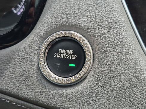 Used 2022 Cadillac XT5 Premium Luxury w/ Technology Package FWD image 21