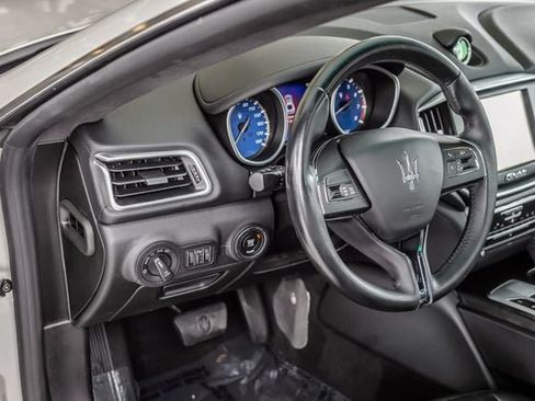 Used 2016 Maserati Ghibli RWD image 26