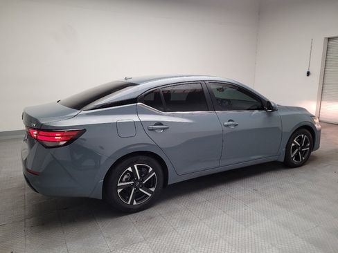 Used 2024 Nissan Sentra SV FWD image 10