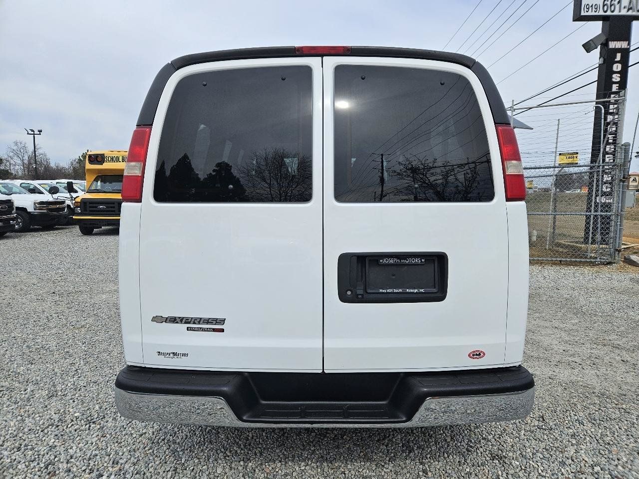 Used 2014 Chevrolet Express 1500 LT w/ LT Preferred Equipment Group AWD/4WD image 4