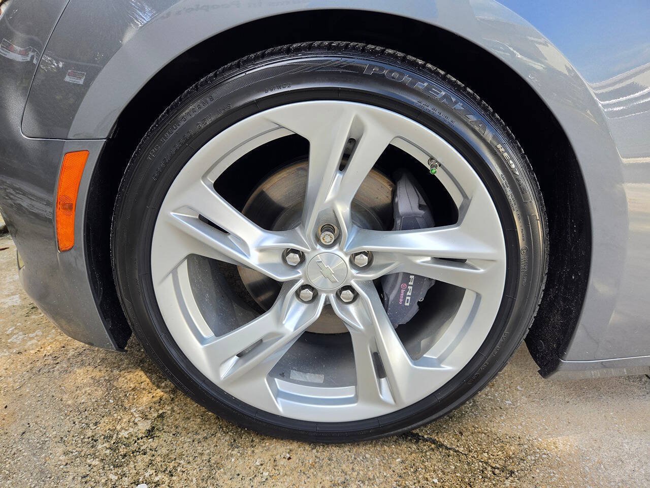 Used 2021 Chevrolet Camaro LT RWD image 13