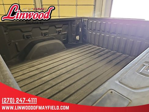 Used 2023 GMC Sierra 1500 AT4X image 14