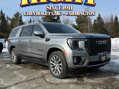 Used 2023 GMC Yukon XL Denali Ultimate image 1