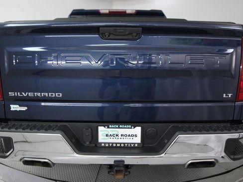 Used 2023 Chevrolet Silverado 1500 LT AWD/4WD image 8