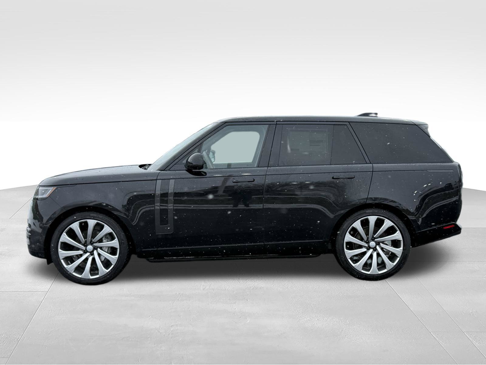 New 2025 Land Rover Range Rover SE AWD/4WD image 2