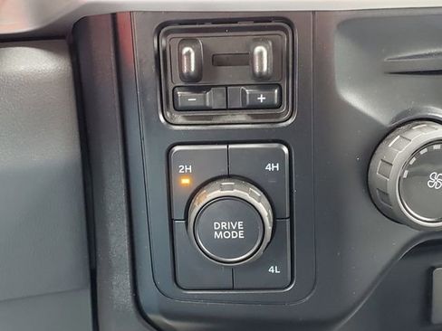 Used 2024 Ford F250 XL AWD/4WD image 18