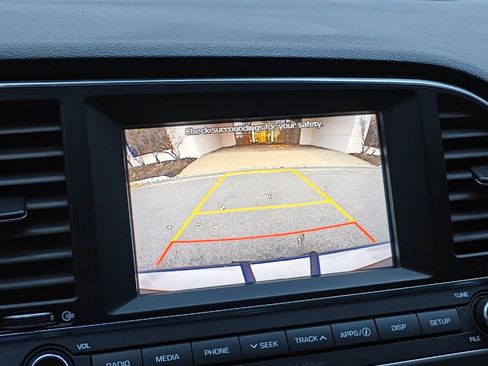 Used 2017 Hyundai Elantra Value Edition image 32