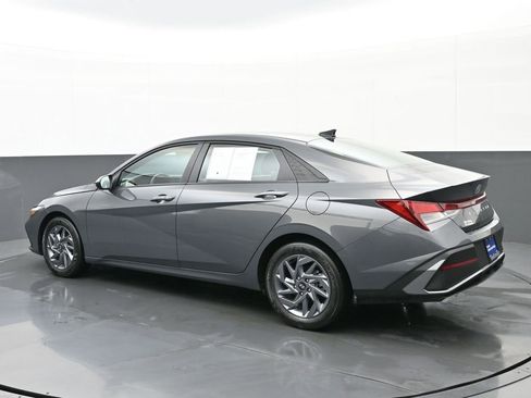 Certified 2024 Hyundai Elantra SEL image 6