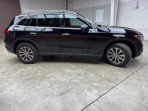 New 2026 Mercedes-Benz GLC 300 GLC 300 image 6