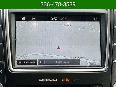 Used 2017 Lincoln MKX Reserve image 19