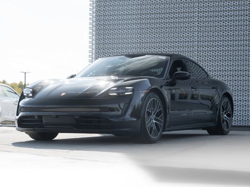 Used 2021 Porsche Taycan 4S image 7