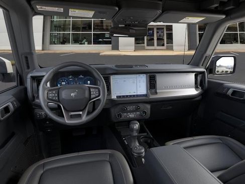 New 2026 Ford Bronco Outer Banks AWD/4WD image 8