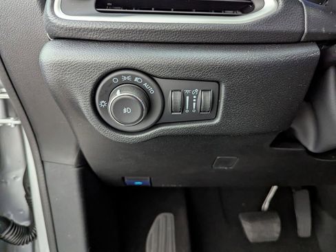 New 2026 Chrysler Pacifica Select w/ S Appearance Package image 27