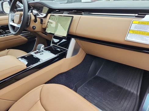 New 2026 Land Rover Range Rover SE AWD/4WD image 30