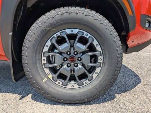 New 2025 Nissan Frontier PRO-4X w/ Black Accent Package image 12