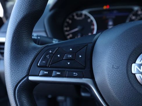 Used 2024 Nissan Altima 2.5 SV image 21